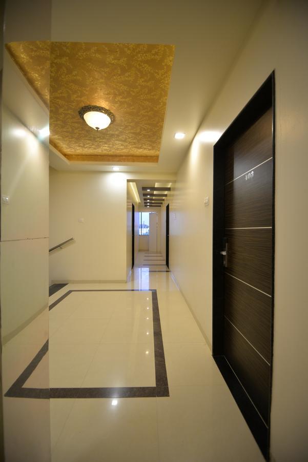 Hotel Radhe Krishna Solapur Eksteriør billede